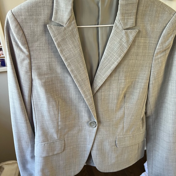 Multiple blazers! - Picture 2 of 8